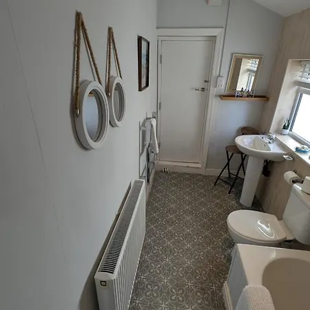 Apartment Captains Scarborough