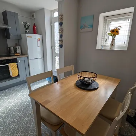 Apartment Captains Scarborough